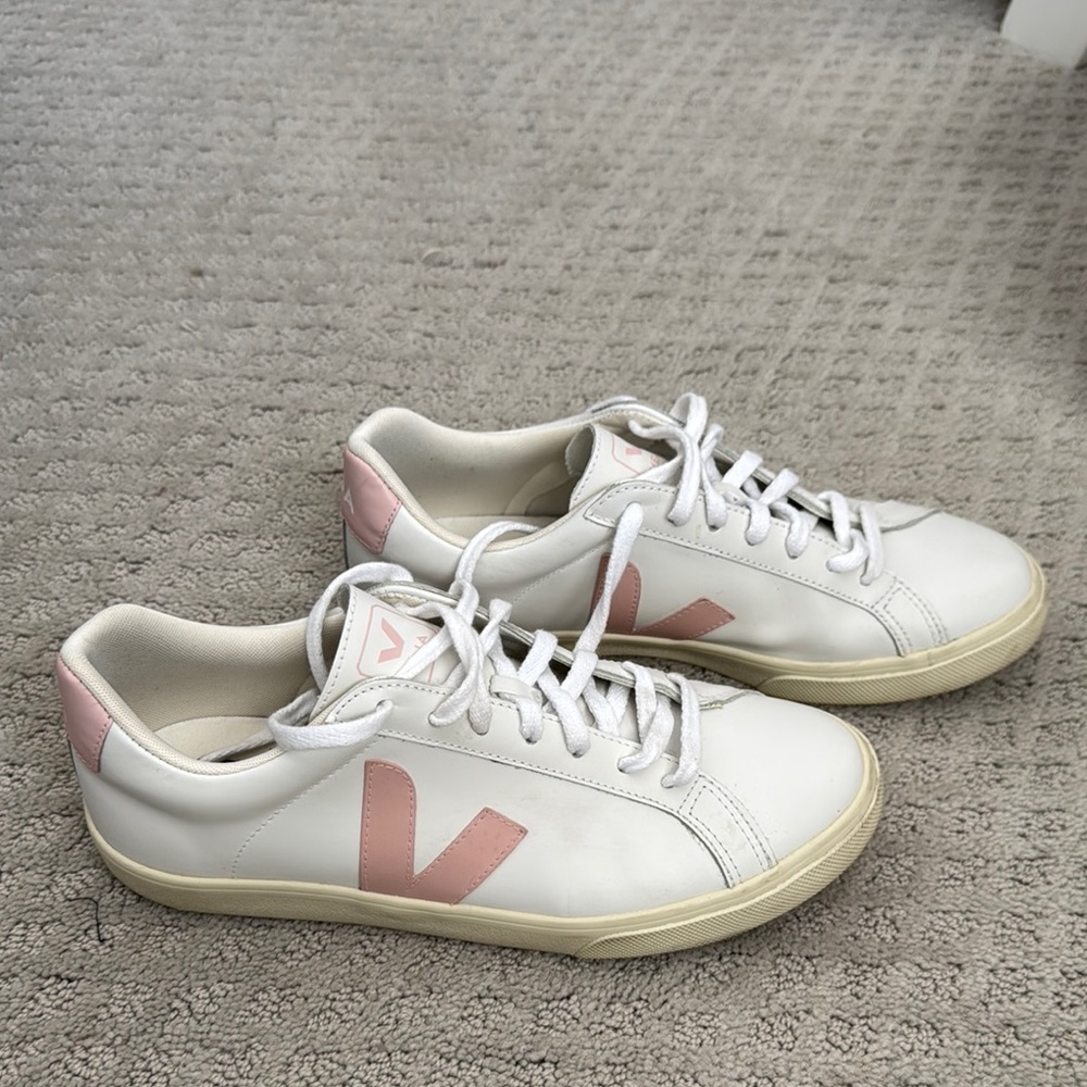 Veja White and Pink Low-Top Sneakers with V-Logo